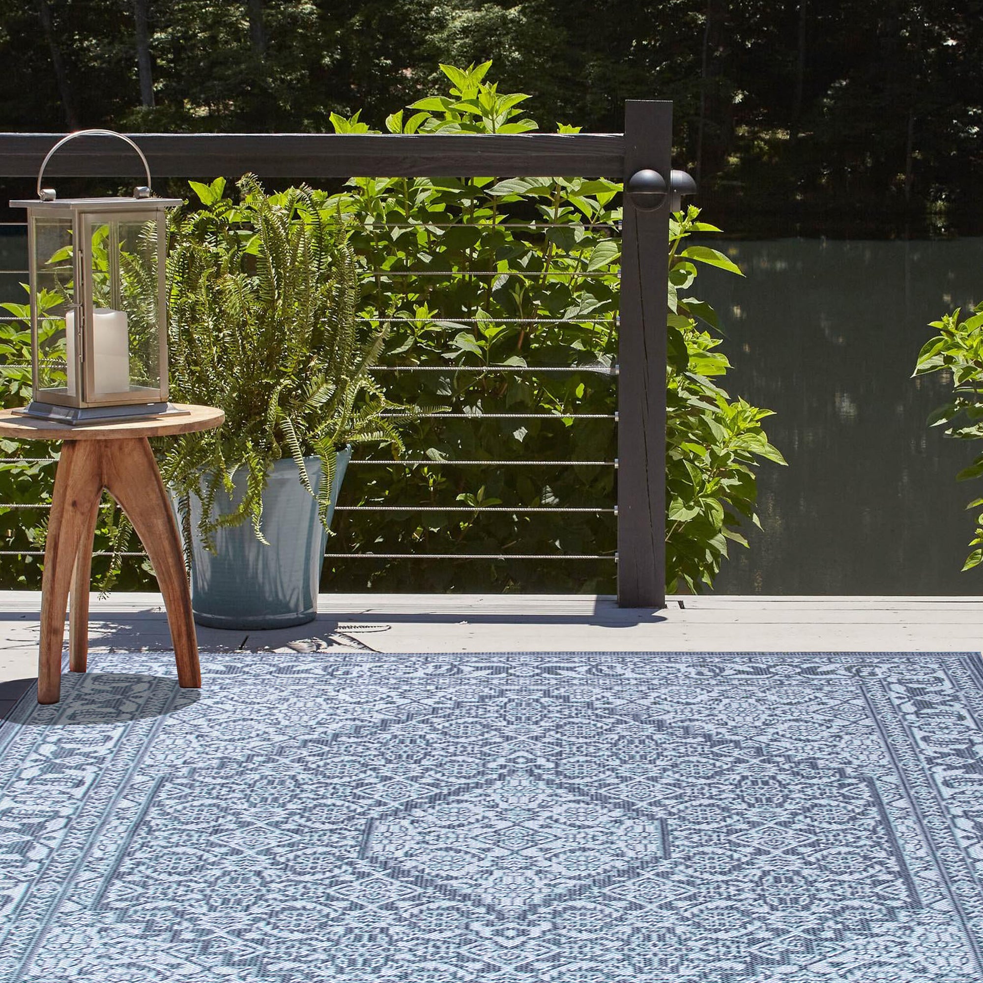 Silver Lining - Machine-Washable Indoor/Outdoor Rug